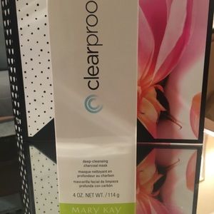 MaryKay Charcoal Mask 4oz